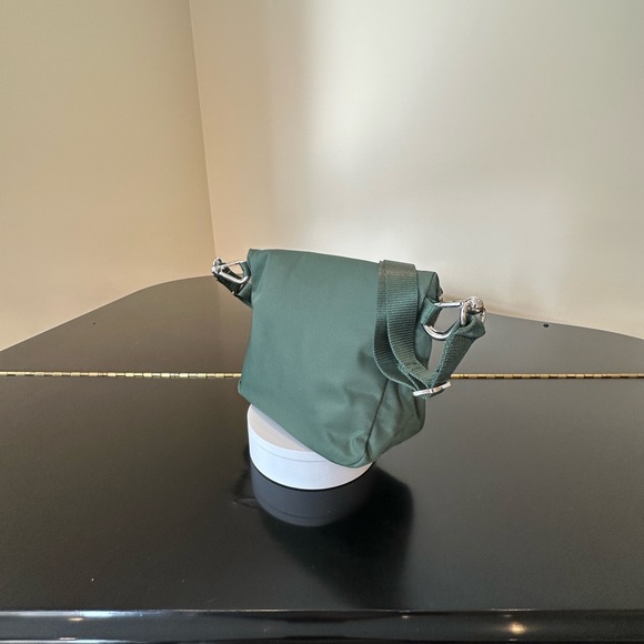 NWT Athleisure Vacation Minimalist Lululemon All Night Festival Bag 5L - Picture 10 of 17